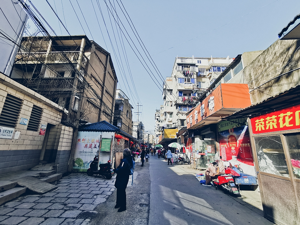 走街串巷回味老城记忆!探寻镇江那些新旧交融的奇妙时刻!